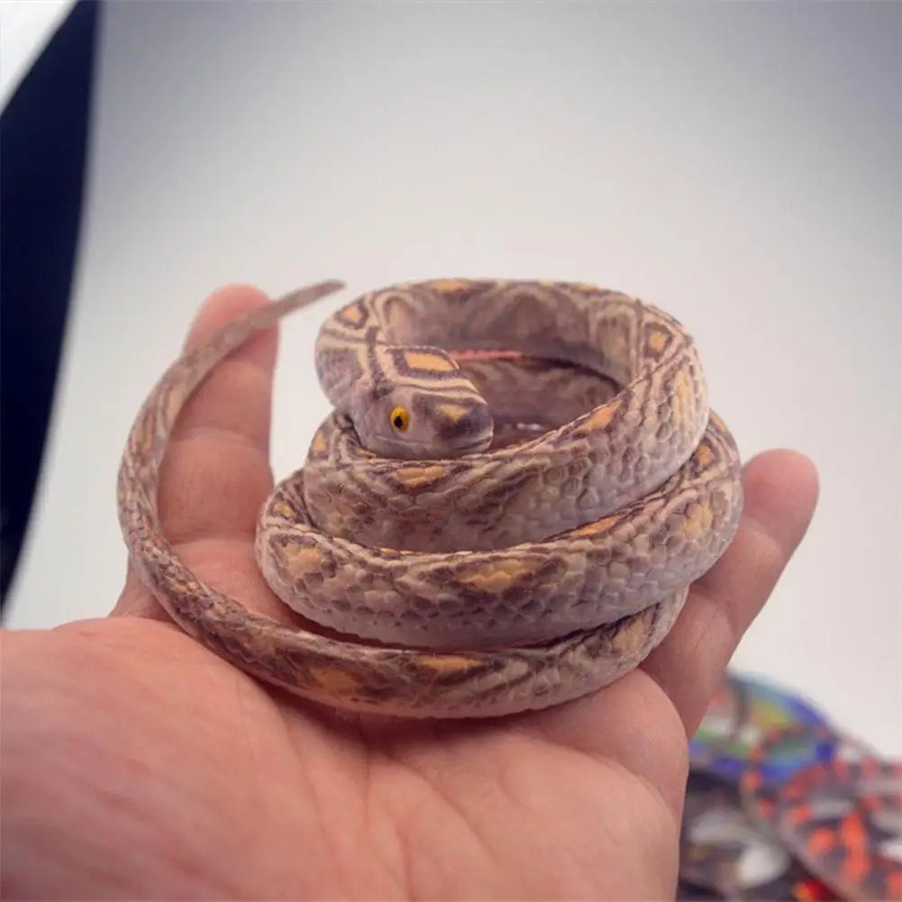 Serpiente de goma grande falsa de 70cm con línea, juguete de broma de simulación, broma realista para asustar, regalo, juguetes de broma para niños