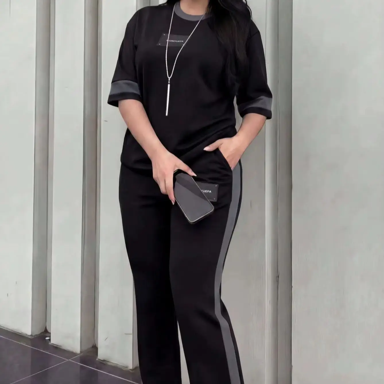 Conjunto de Dos Piezas para Mujer, Primavera/Verano, Camiseta de Cuello Redondo y Manga Corta, Pantalones Largos Holgados con Cintura Elástica, Estilo Casual Diario