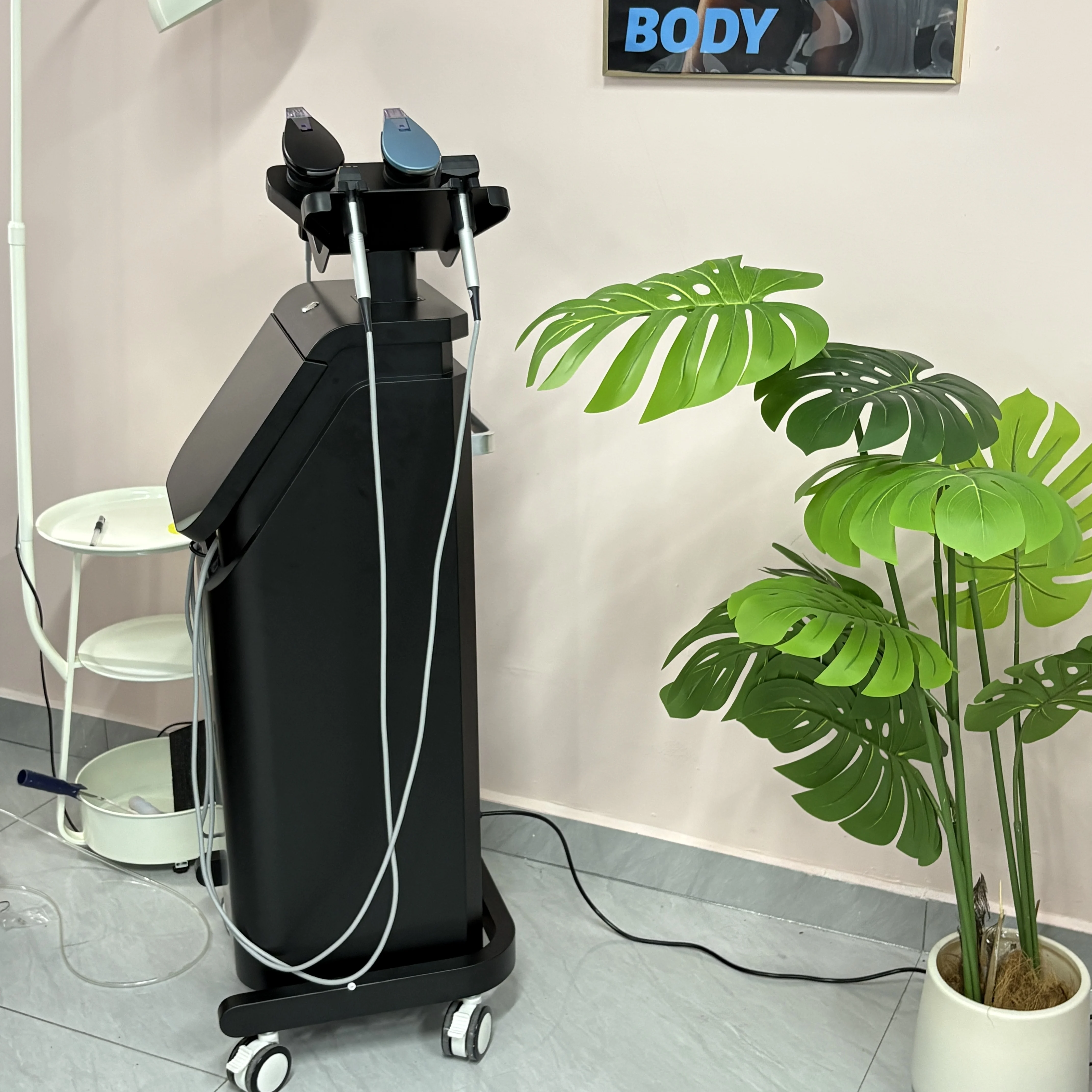 Sistema Profesional de Microagujas RF Fraccionadas Morpheus 8 con 3 Manijas, Máquina de Belleza para Reafirmar la Piel y Antienvejecimiento para Salones y Clínicas