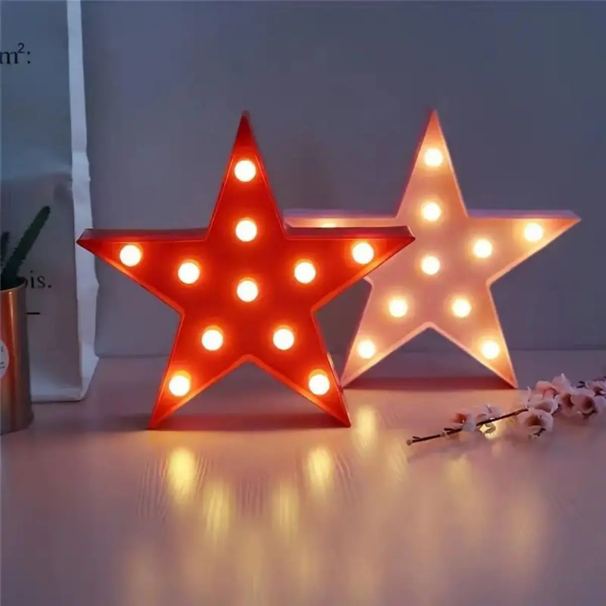 Luz de neón de pentagrama LED roja radiante, decoración de estrellas con pilas para dormitorios y eventos de niñas, acento de pared, 1 ud.