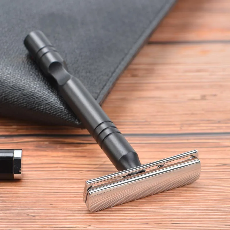 YAQI-navaja de afeitar para hombre, máquina de afeitar de seguridad con mango de aluminio de Color cromo y negro, peso ligero, cuchilla de CA Excalibur de un solo filo