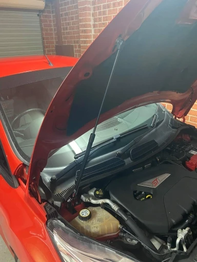 Amortiguador para Ford Fiesta MK7 2012-2019, capó delantero, modificación de puntal de Gas, soporte de elevación, barra de accesorios de amortiguador, 1 ud.