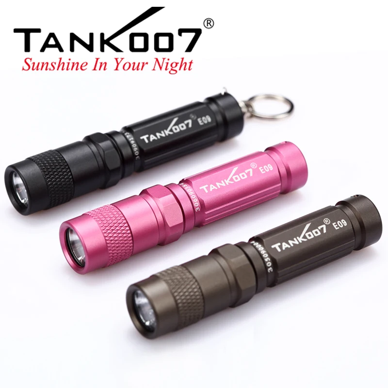 TANK007 E09 Mini linterna portátil de bolsillo EDC pequeña linterna Led de alta potencia 120LM AAA llavero con batería lámpara para acampar al aire libre
