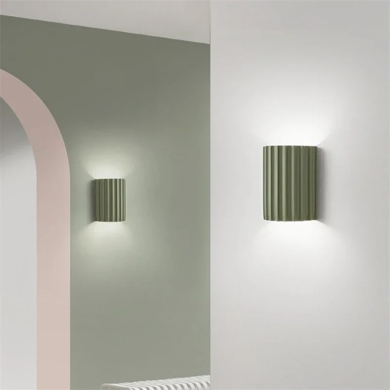 Lámpara de pared de resina moderna de estilo nórdico, iluminación de pared interior, lámpara de noche para dormitorio, decoración de fondo para el hogar, luz de pared de salón