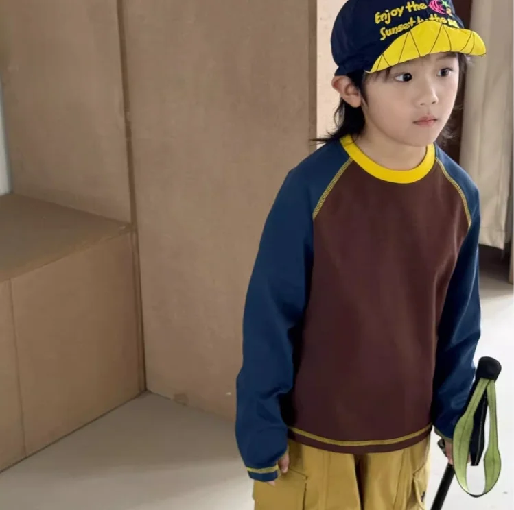 Camiseta para Niños, Primavera-Otoño 2026, Ropa Infantil Coreana, Camiseta de Manga Larga con Letras Bordadas a Color para Niños y Niñas
