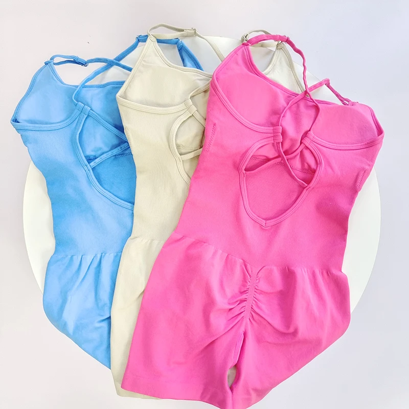 Mono de yoga sexy sin costuras color melocotón: tela de punto elástica y de secado rápido, almohadillas extraíbles, diseño a rayas, corte delgado para mujer