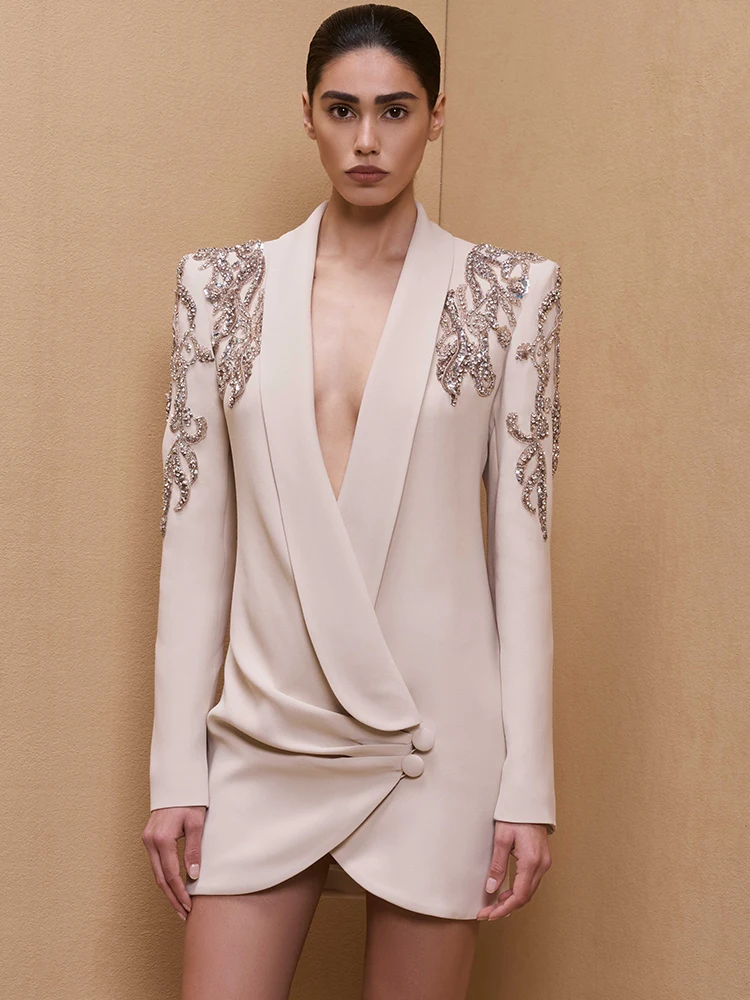 HIGH STREET Última Moda 2026 Vestido de Diseñador para Mujer con Cuello Chal y Adornos de Cuentas, Estilo Blazer Drapeado