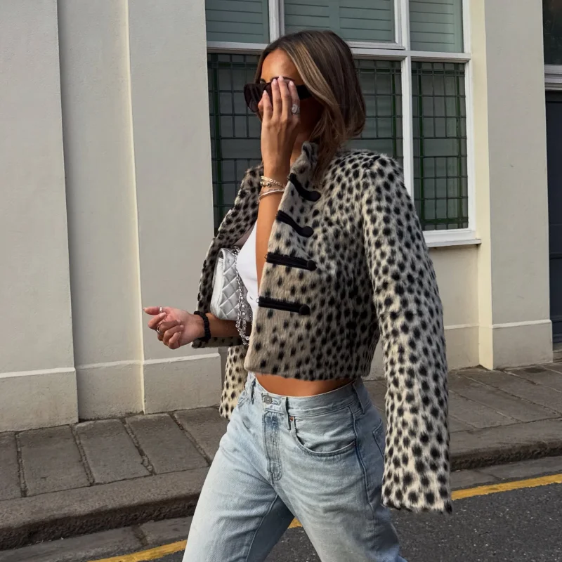 Chaqueta Corta de Mujer con Estampado de Leopardo y Piel Sintética, Estilo Vintage, Cuello Alto, Botones, Manga Larga, Ropa de Abrigo, Novedad 2026, Chaquetas Urbanas para Mujer