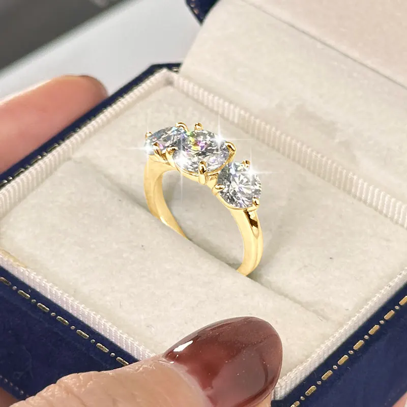 Anziw Anillo de compromiso y boda de moissanita redonda de 8 mm y 6,5 mm, 4 quilates en total, chapado en oro de 14k, clásico de 3 piedras, joyería de promesa para mujer
