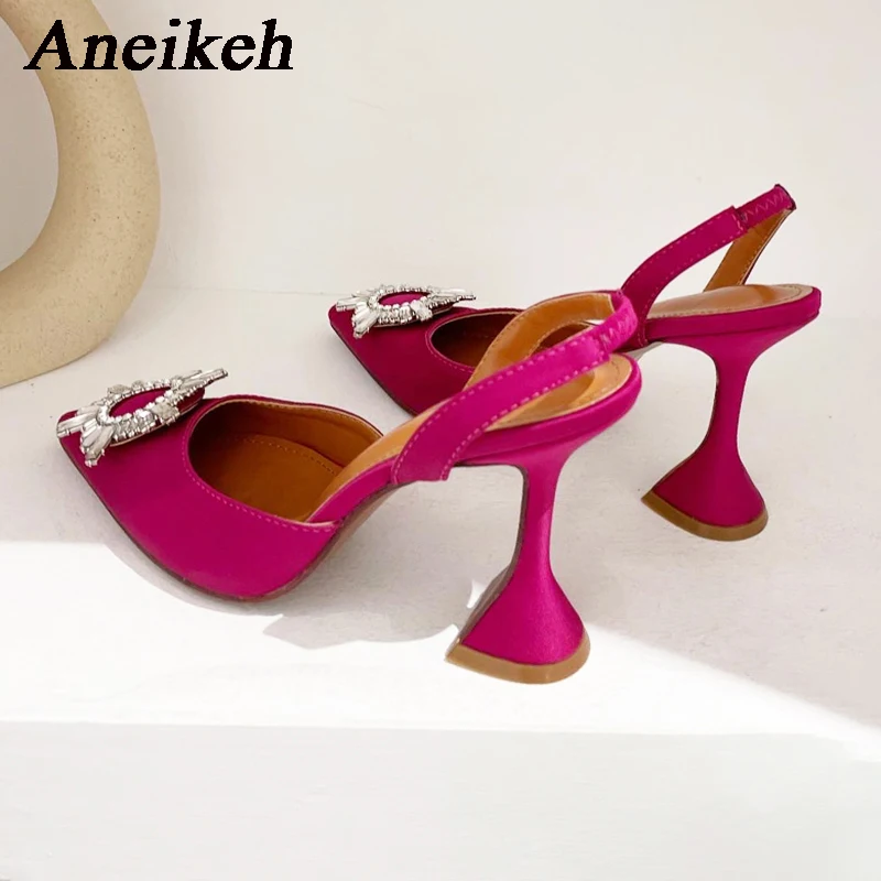 Marca Aneikeh, tacones altos de seda para mujer, tacones altos con Nudo de mariposa de cristal de lujo, zapatos puntiagudos de verano, zapatos de tacón triangular para novia