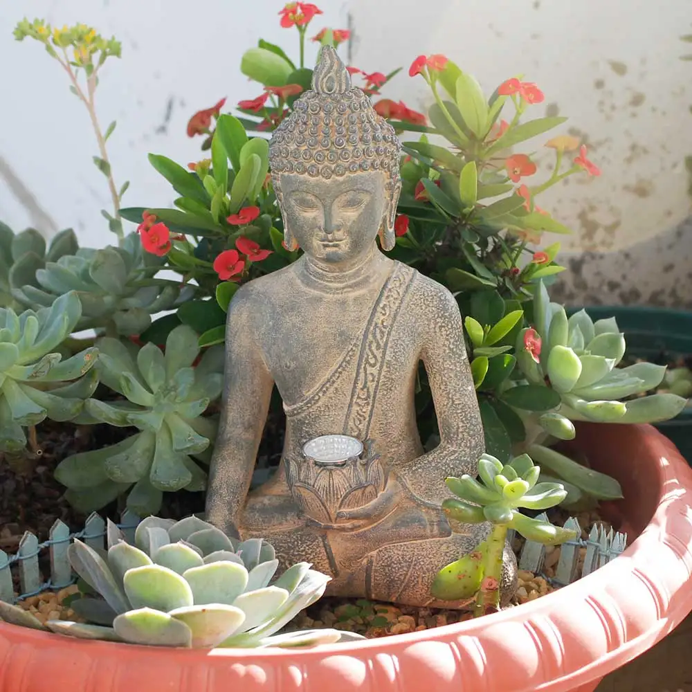 Estatua de Buda meditando Solar, decoración de jardín, luces exteriores, figuritas de jardín Zen impermeables, adornos para Patio, césped y hogar
