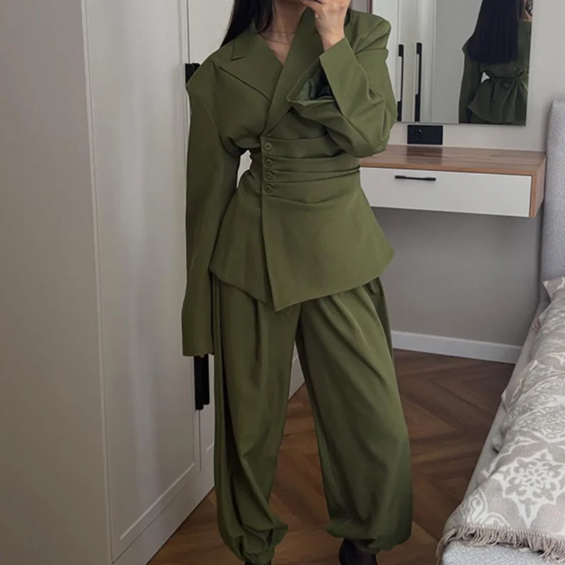 Conjunto de Dos Piezas Verde Oliva para Mujer, Blazer Elegante con Hombros Acolchados y Cintura Ajustada, Pantalones Jogger de Cintura Alta, Ropa de Oficina y Estilo Urbano