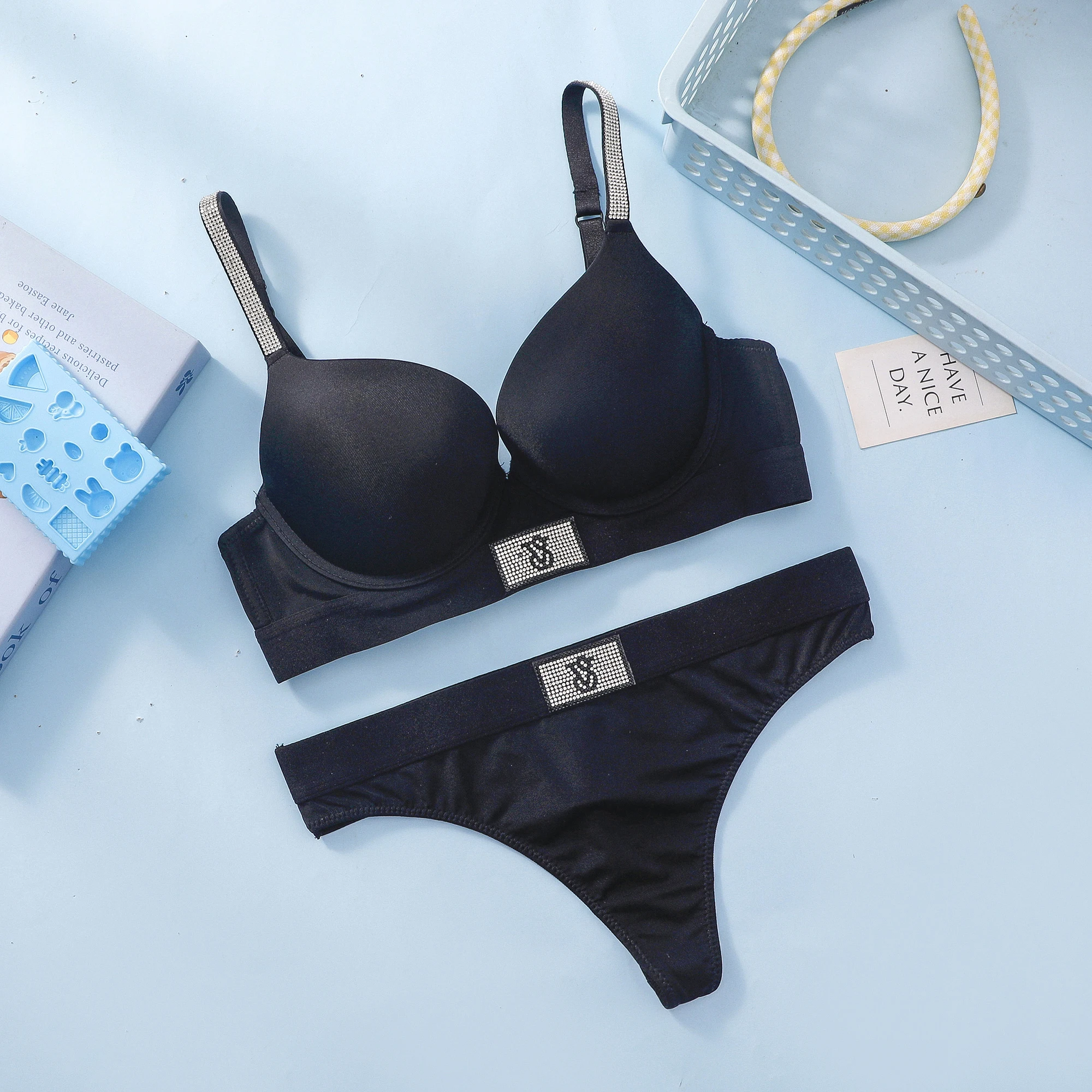 Conjunto de sujetador push-up con tirantes brillantes y logo de Victoria's Secret Very Sexy, tanga brillante con letras, lencería sexy para mujer.