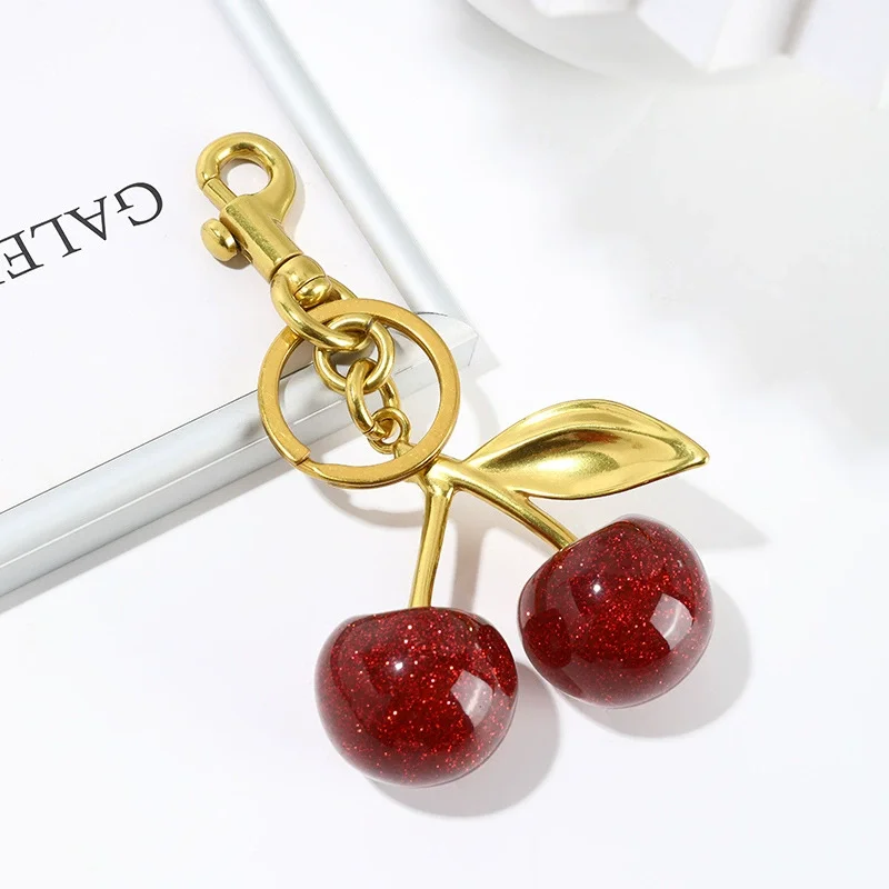 LLavero con colgante de cereza roja a la moda para mujer, bonito bolso, decoraciones, joyería multifuncional, accesorios para llaveros de coche, llavero con dije de regalo