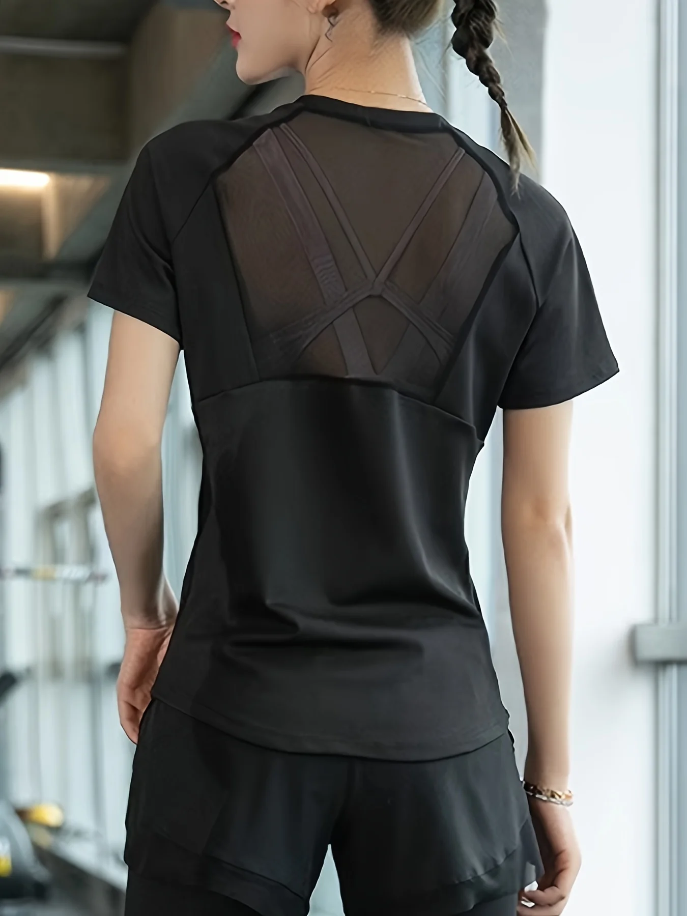 Nueva camiseta deportiva de verano de malla de secado rápido para fitness, ciclismo, correr, reparación superior, ropa fina de yoga para mujer, manga corta