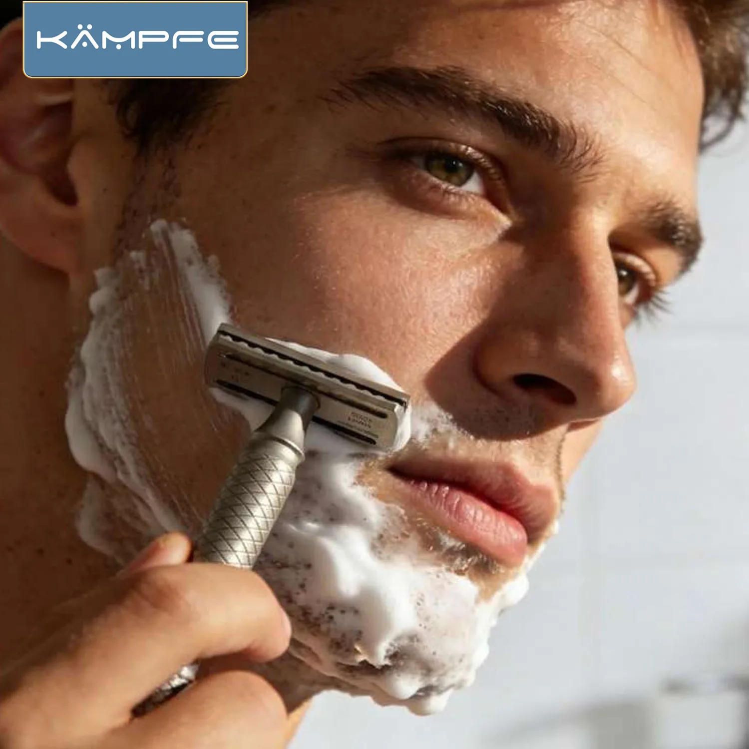 Afeitadora de titanio de precisión CNC KAMPFE para hombre, regalo para novio, maquinilla de afeitar de seguridad