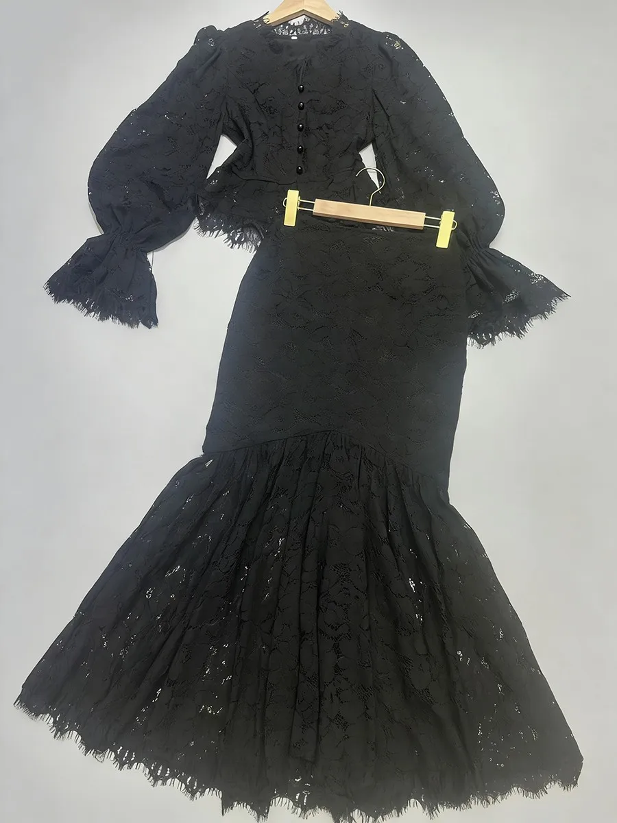TWOTWINSTYLE, conjuntos de dos piezas de encaje empalmado transparente adelgazante para mujer, cuello en V, manga larga, falda Irregular de cintura alta, conjunto femenino nuevo