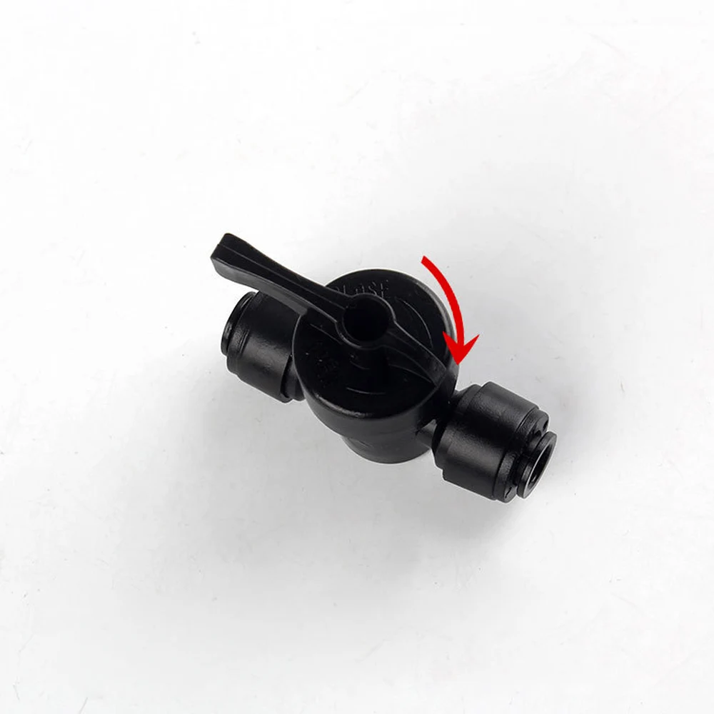 Accesorio de agua RO negro, Tee de codo recto, manguera de acoplamiento POM, tubo de PE, conector de mamparo de vidrio, piezas de filtro de agua, 1/4 "6,35 mm