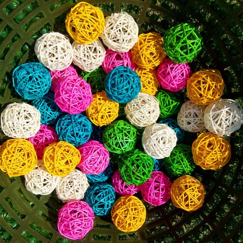 10 Uds. Bola de juguete para masticar loros Color primario Sepak Takraw entrenamiento de aves para mascotas juguete interactivo jaula para pájaros decoración suministros para pájaros