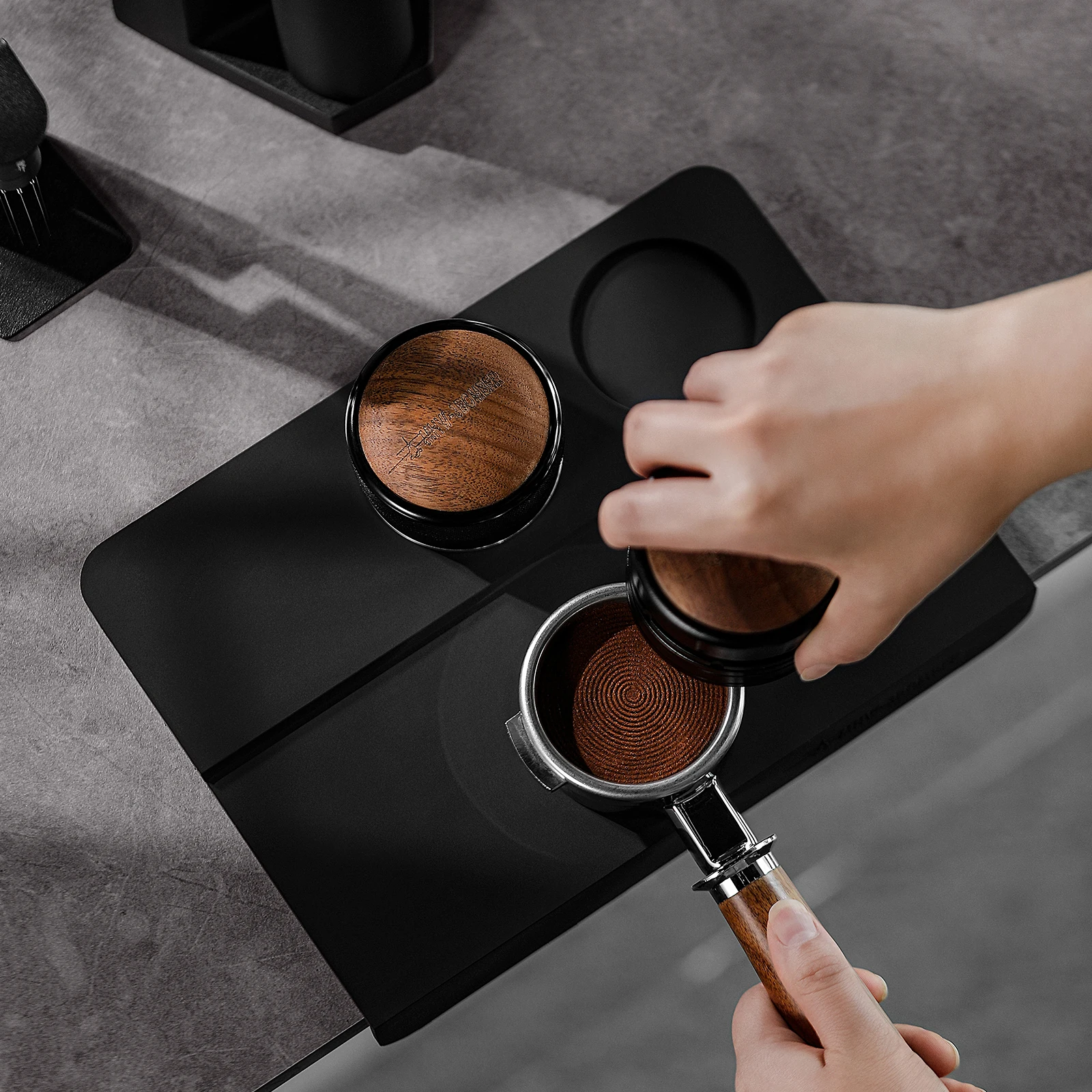 Estación de compactación de café de silicona MHW-3BOMBER, estera de manipulación de polvo para Espresso, almohadilla de protección para mesa, accesorios de cocina, herramientas de Barista