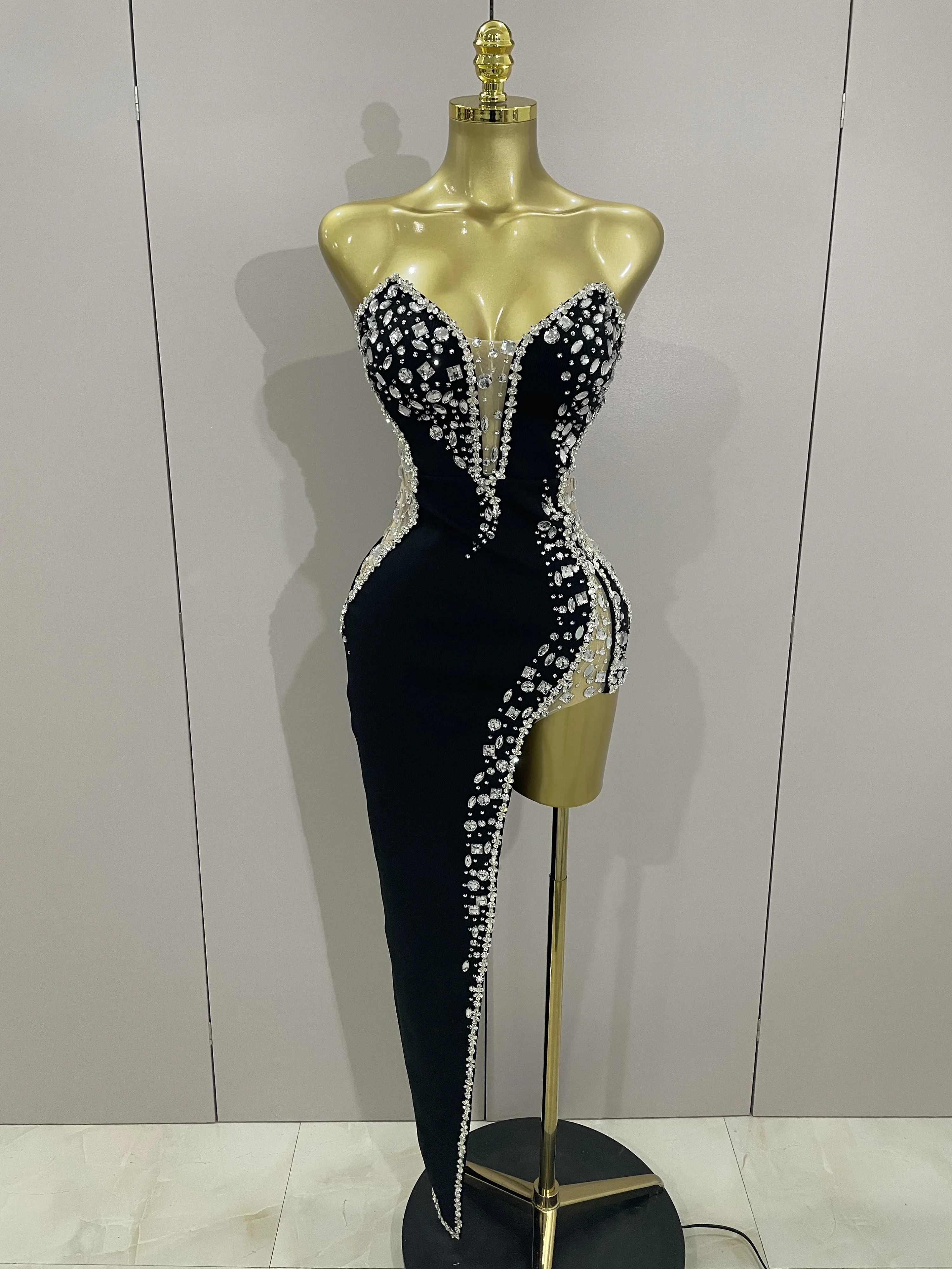 Lo más nuevo, Vestido largo sexi de alta calidad sin tirantes con diamantes de imitación brillantes, Vestido ceñido al cuerpo para mujer, Vestido de fiesta de noche a la moda para celebrar