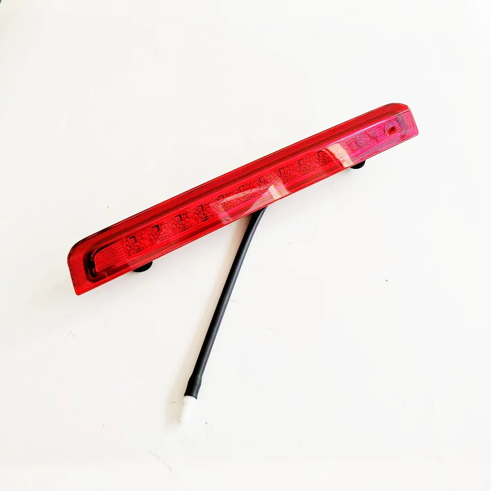 Lámpara de parada trasera de montaje alto para Hyundai i30 2007-2011 927002 L000 LÁMPARA DE PALANCA DE ALTO TRASERO Luces LED de freno alto 92700-2L000