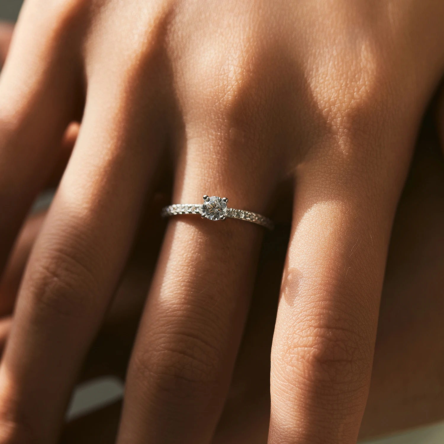 Anillo de moissanita de Color MODIAN D, anillo de diamante de laboratorio de Plata de Ley 925 cuadrado delicado para mujer, joyería llamativa de boda