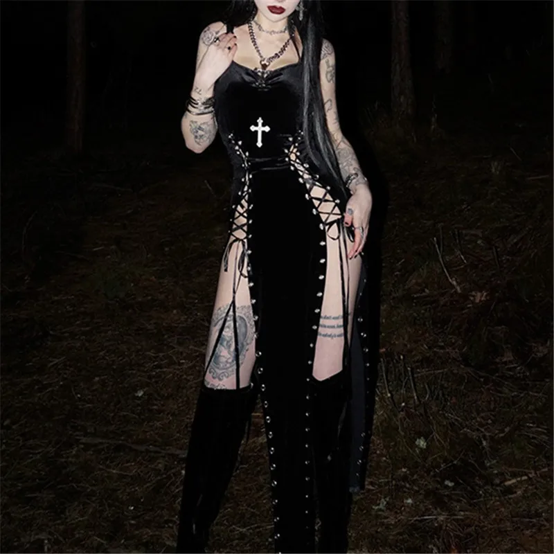 Vestido de terciopelo gótico oscuro estilo punk grunge con abertura alta y tirantes, estilo streetwear de los 90, sexy, con vendaje de espalda, para mujer, ropa gótica de moda.
