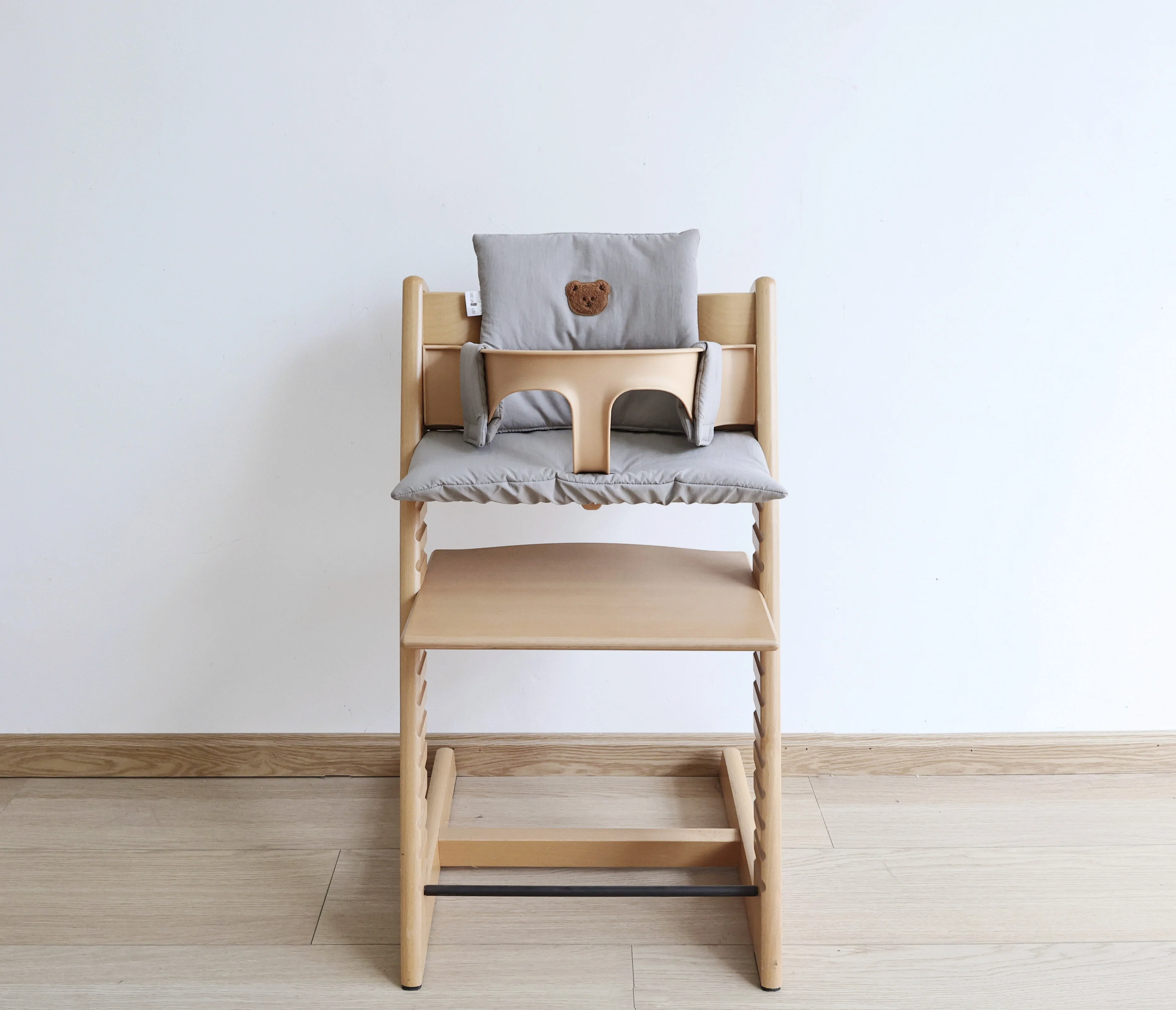 Nuevo cojín para silla de comedor para niños de Color sólido, cojín transpirable para comer para bebés, accesorios para cojines para silla de crecimiento infantil para restaurantes y uso doméstico