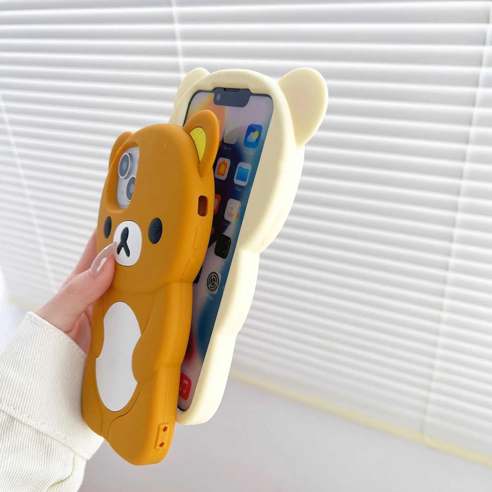Para iPhone 17 16 15 14 13 12 11 Pro Plus mini 6 7 8 SE Funda de Silicona Suave con Diseño de Oso Rilakkuma