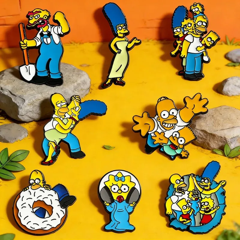 Juego de 8 Broches de los Simpson en Versión Q, con Marge, Homer, J. Simpson y Bart, Broches de Esmalte para Mochila, Joyería, Regalos de Cumpleaños
