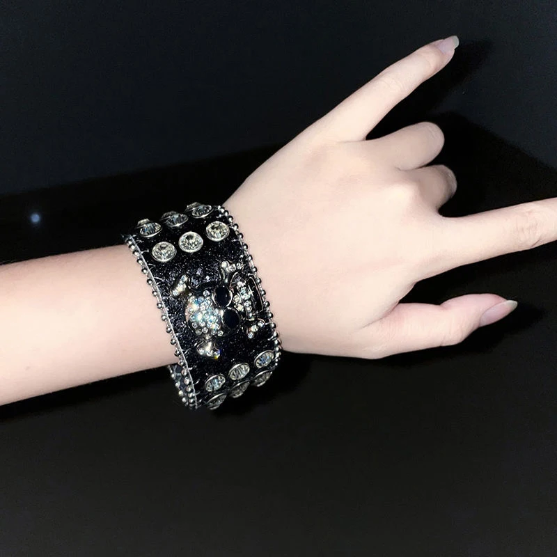 Joyería gótica de cuero, pulsera cruzada de cristal rojo, pulsera de calavera Retro Grunge para mujer, accesorios, dijes Punk coreanos