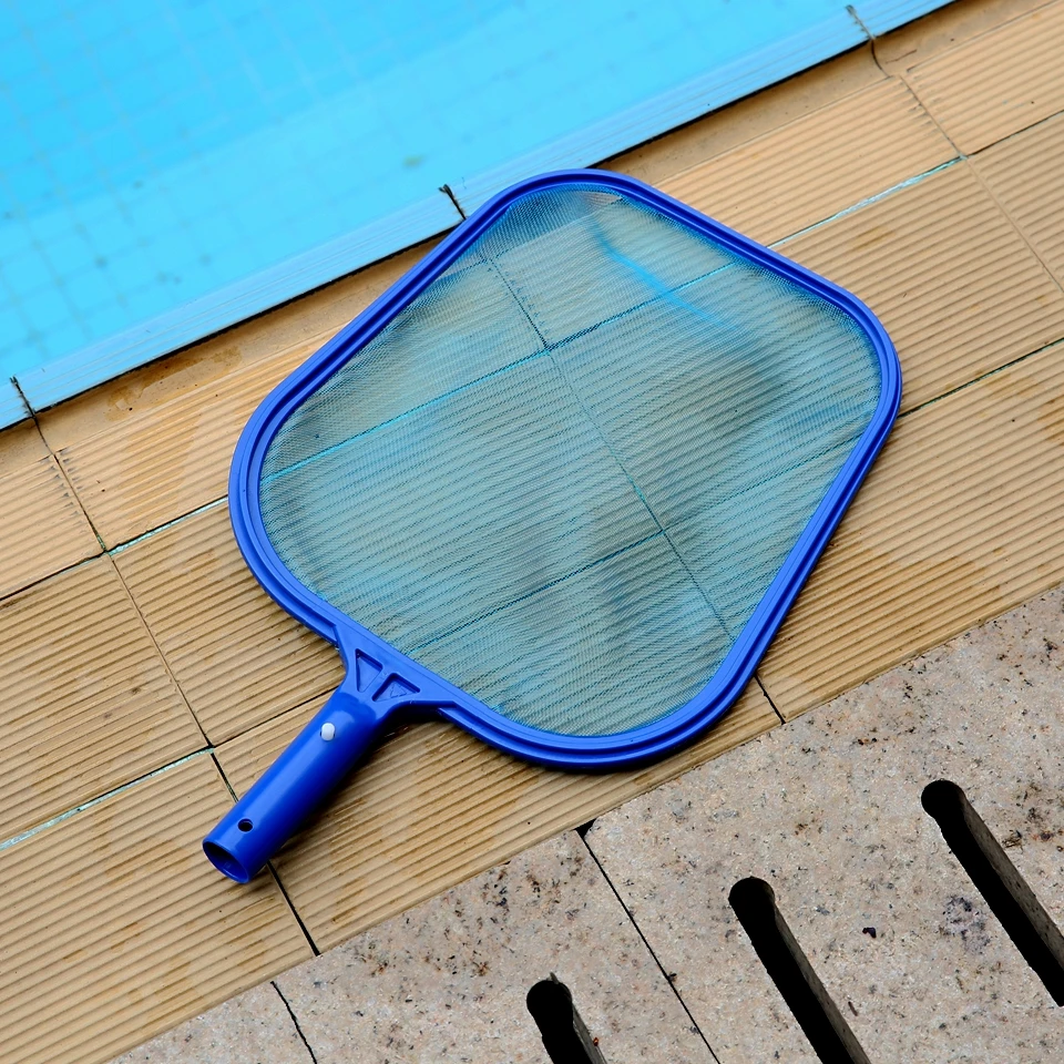 Rastrillo para hojas con red de malla, limpiador de superficies para piscinas y spas, herramienta esencial para el mantenimiento de piscinas.