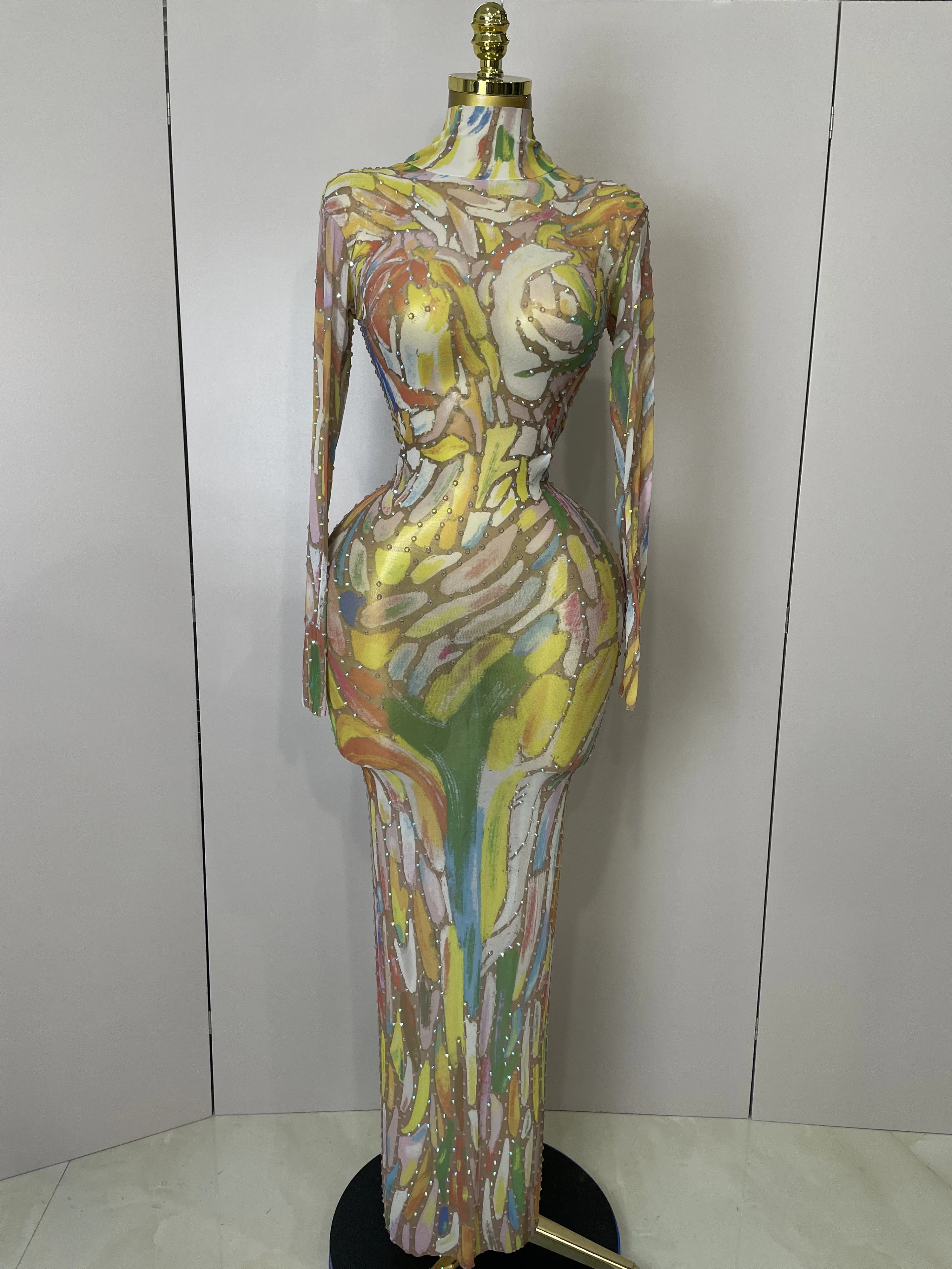 Vestido largo estampado colorido con cuello alto y diamantes de imitación brillantes para mujer, traje Sexy de noche para celebración de cumpleaños, puesta en escena, 2025