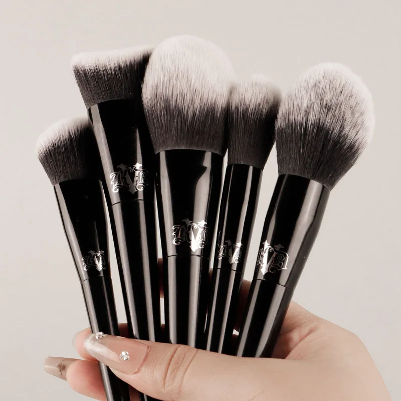 Juego y Kit de brochas de maquillaje Kat Von D, base, colorete, resaltador, corrector en polvo, brocha para esculpir sombra de ojos, brocha de maquillaje de marca KVD