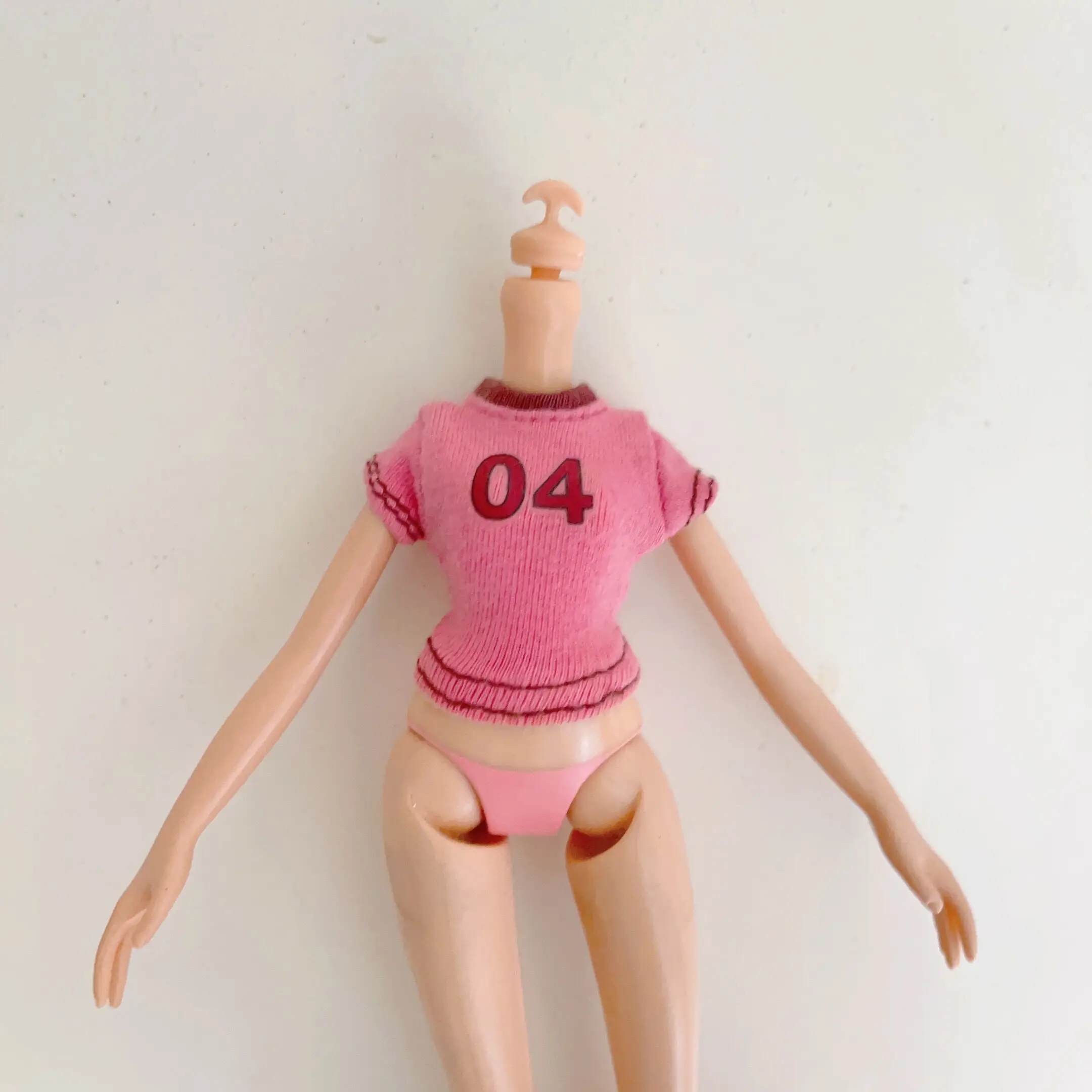 Una variedad de ropa, tops, camisa para muñeca Bratz, muñeca Monsterse High, muñeca de 30cm, muñeca moderna