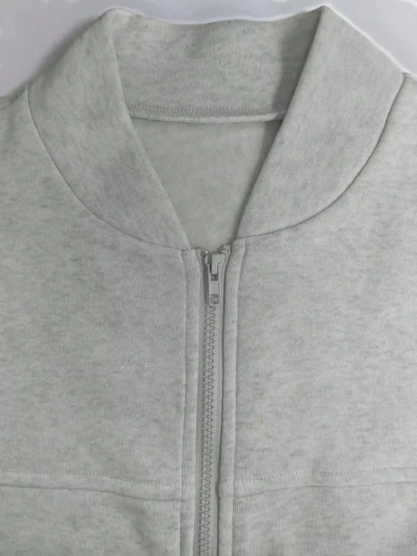 Conjunto de Dos Piezas Casual y Versátil para Otoño/Invierno 2026: Sudadera Sencilla de Color Sólido con Bolsillos y Pantalones de Pierna Recta