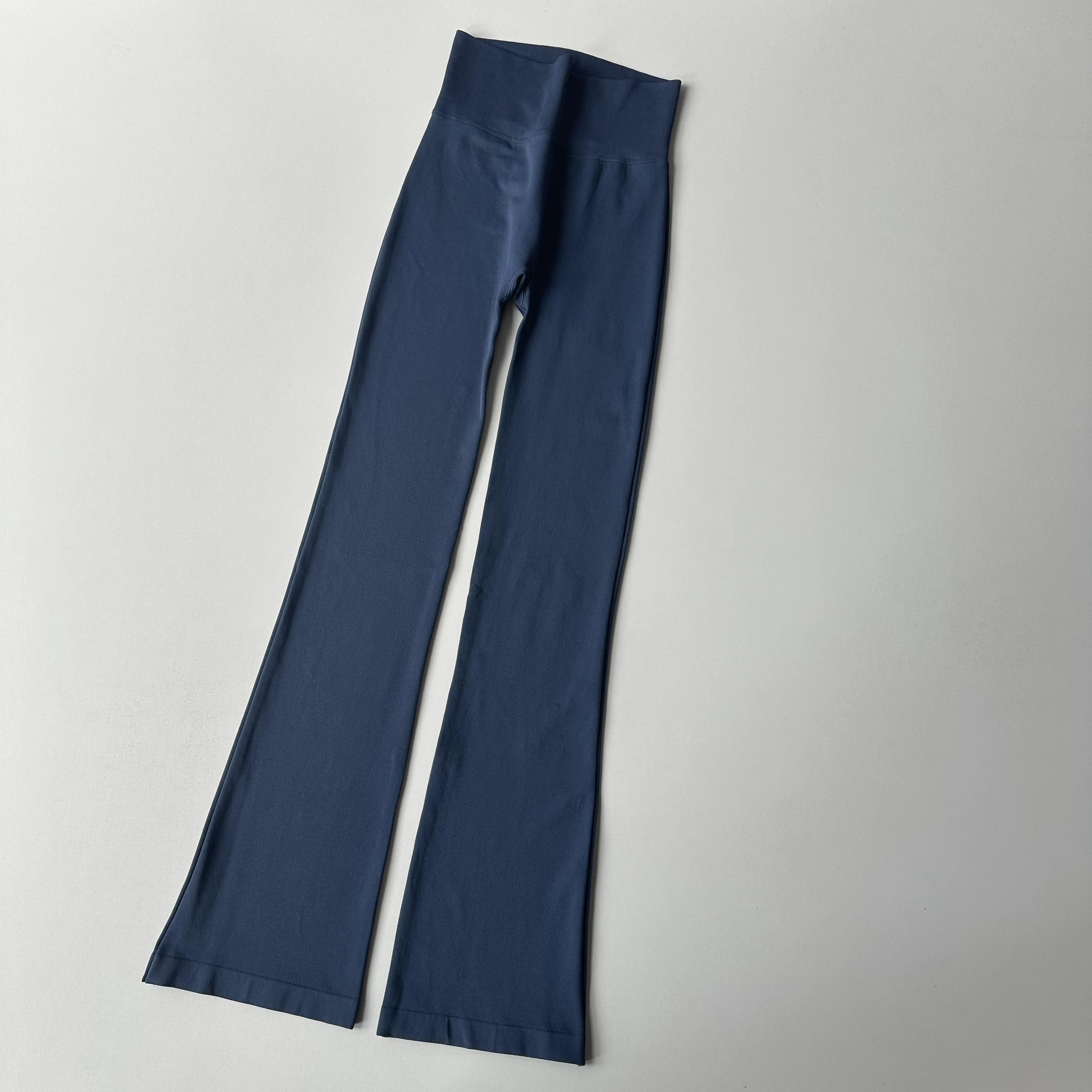 Mallas de Yoga acampanadas de cintura alta sin costuras, pantalones deportivos con parte inferior acampanada para mujer, mallas deportivas ajustadas de gimnasio de alta elasticidad