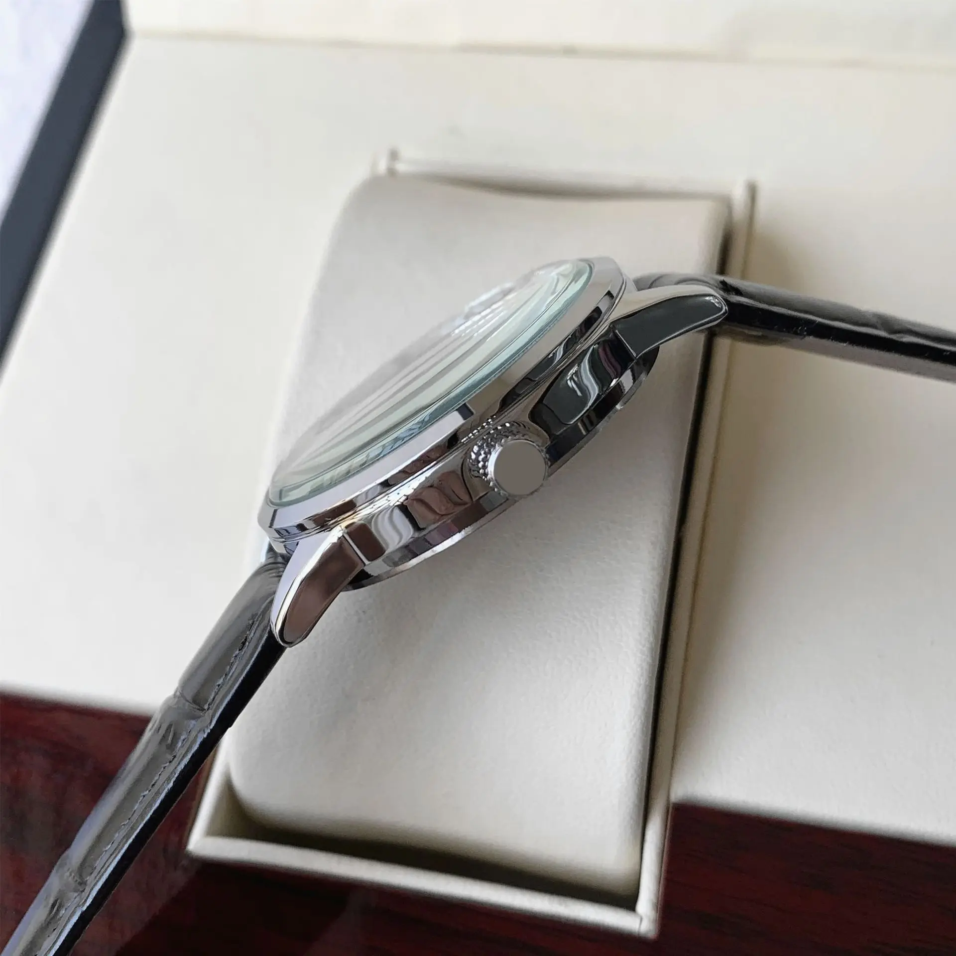 Reloj de pulsera de cuarzo para hombre, de marca, de negocios, resistente al agua, con calendario, correa de cuero (incluye caja y batería de repuesto)