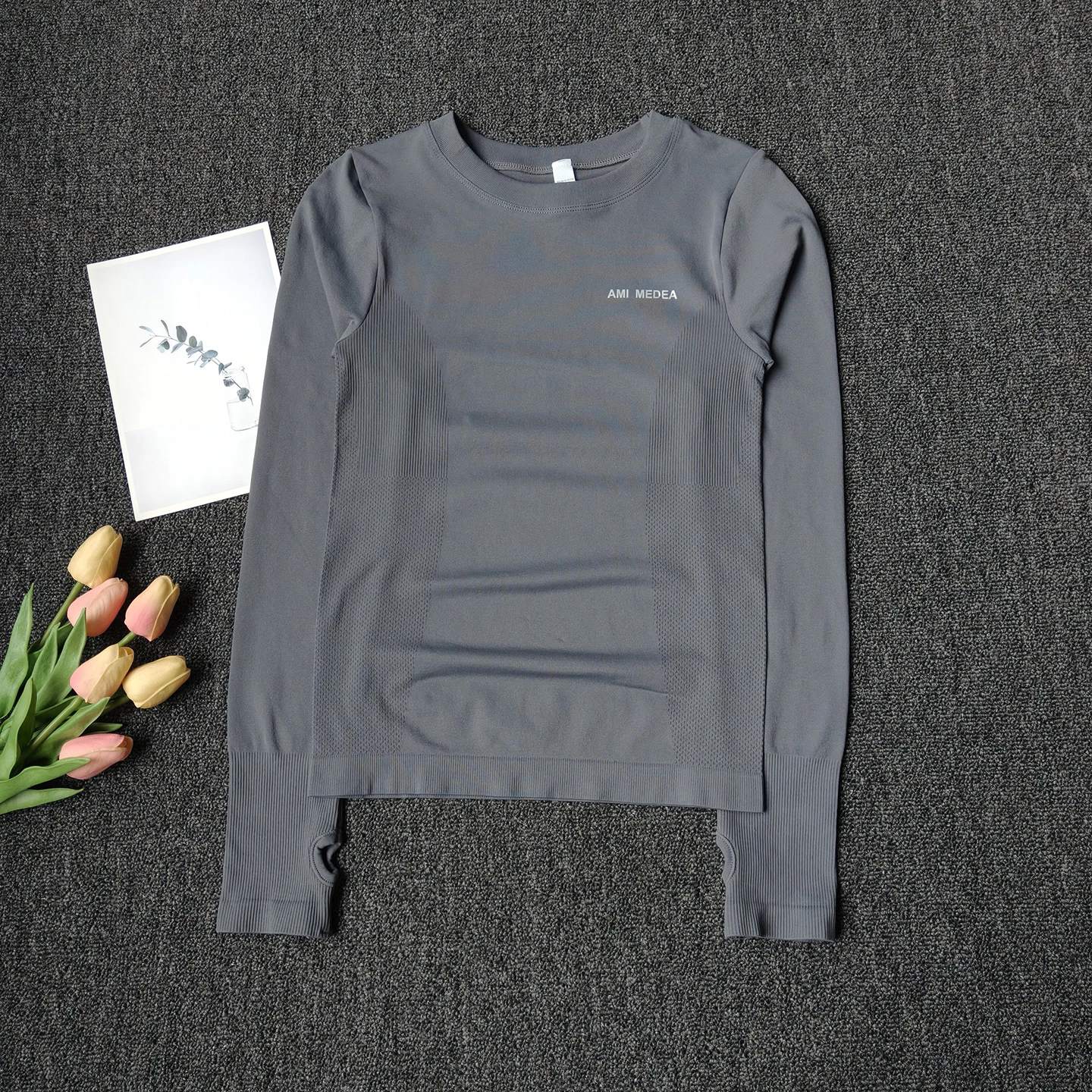 Top de entrenamiento de compresión para mujer, camiseta de fitness transpirable y de secado rápido de manga larga para correr, yoga y entrenar