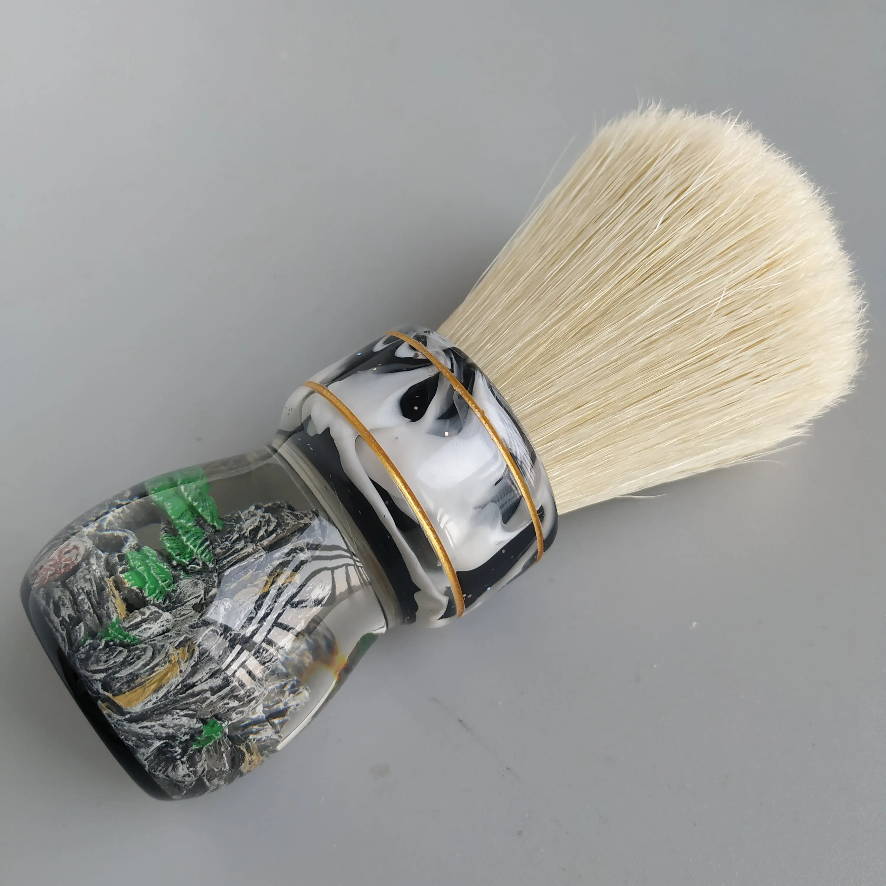 Brocha de Afeitar Dscosmetic de 30 mm con Cerdas de Jabalí, Mango de Resina y Base Resistente para Afeitado en Húmedo