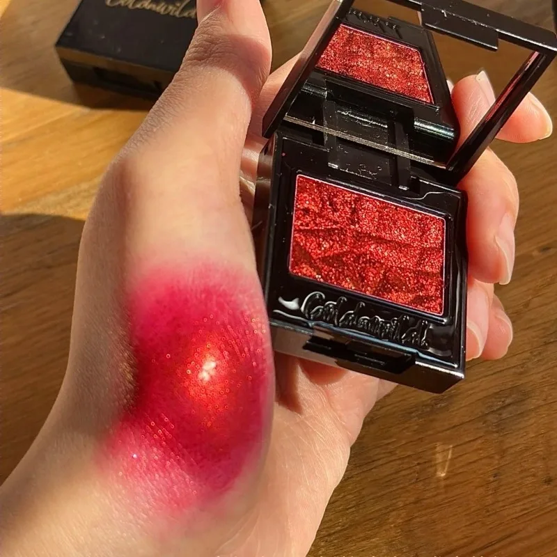 Sombra de Ojos Individual Coldnwild Chameleon, Tono Rojo Ahumado, Resistente al Agua, Larga Duración, Altamente Pigmentada para Cosplay y Maquillaje de Ojos Atrevido