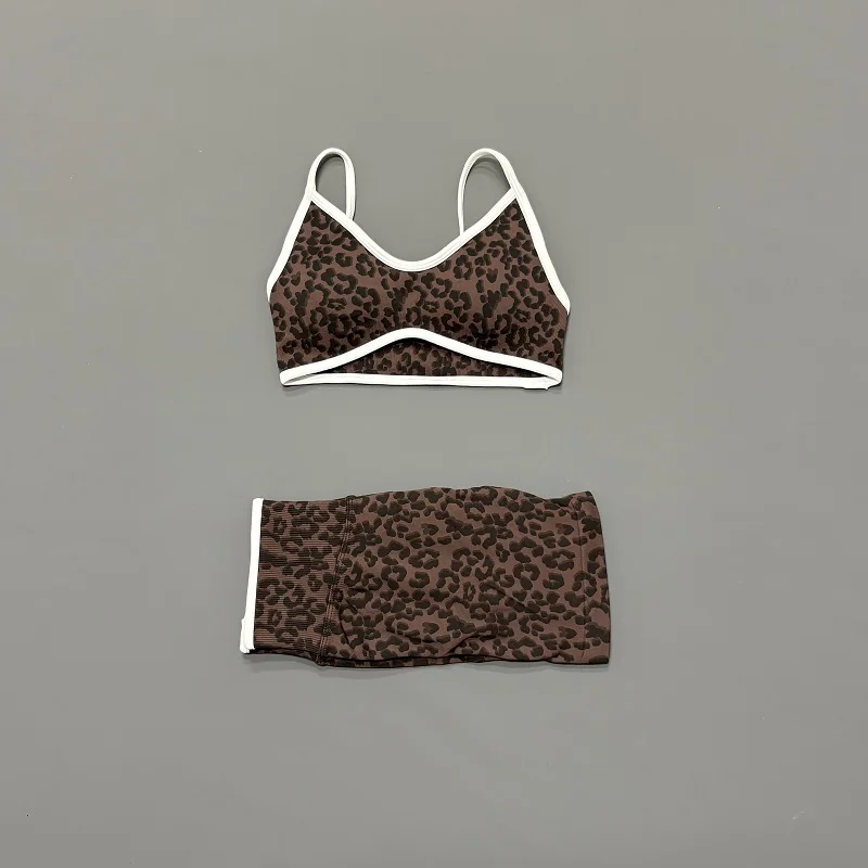 Conjunto Deportivo de 2 Piezas con Estampado de Leopardo para Mujer, Bra Deportivo Sin Costuras y Shorts de Cintura Alta con Efecto Push-Up, Ropa Deportiva Ajustada para Gimnasio