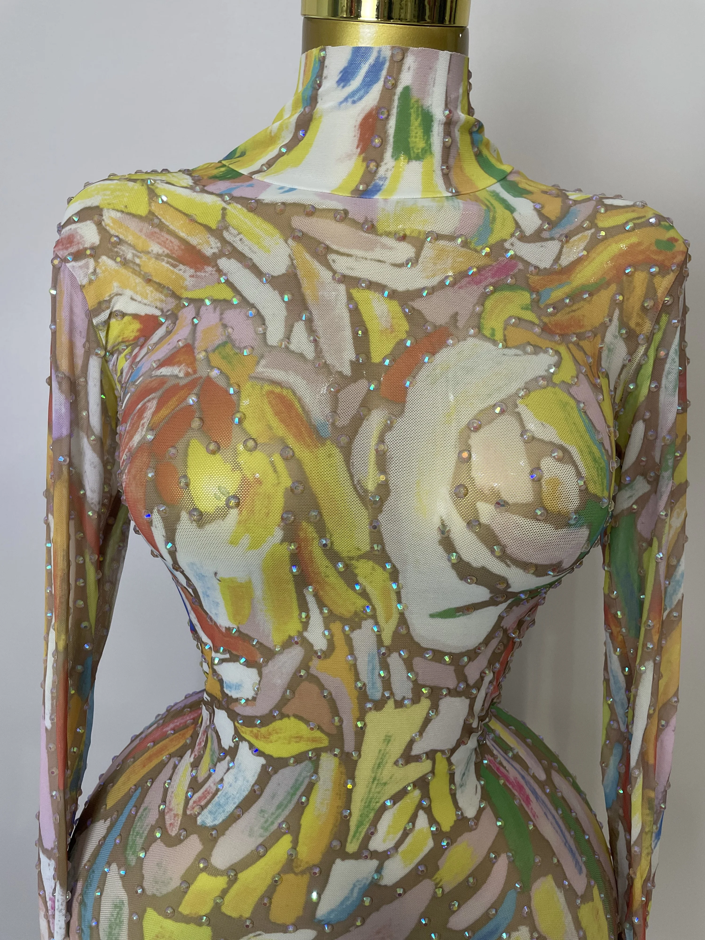 Vestido largo estampado colorido con cuello alto y diamantes de imitación brillantes para mujer, traje Sexy de noche para celebración de cumpleaños, puesta en escena, 2025