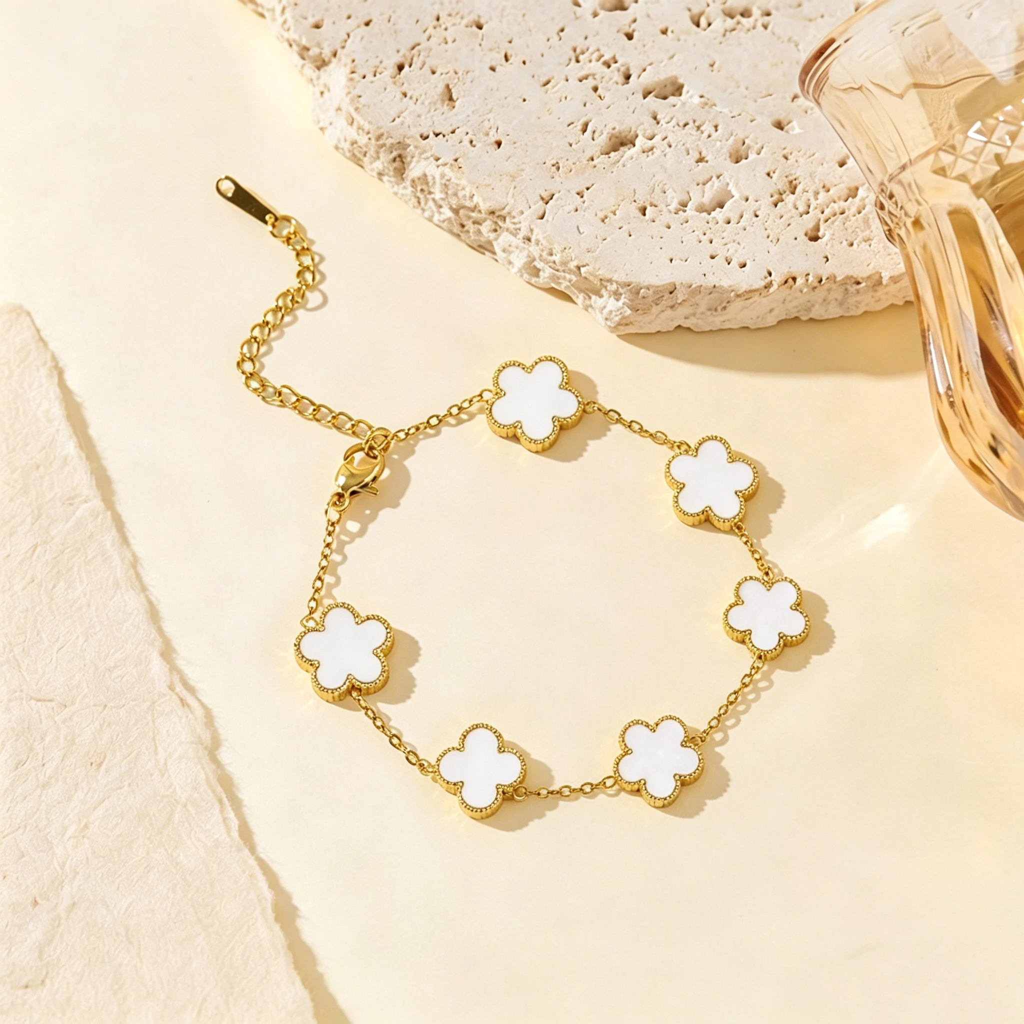 Pulsera de Trébol de Cinco Hojas de Acero Inoxidable y Titanio, Joyería Elegante e Impermeable para Mujer, Regalo de Lujo Ligero