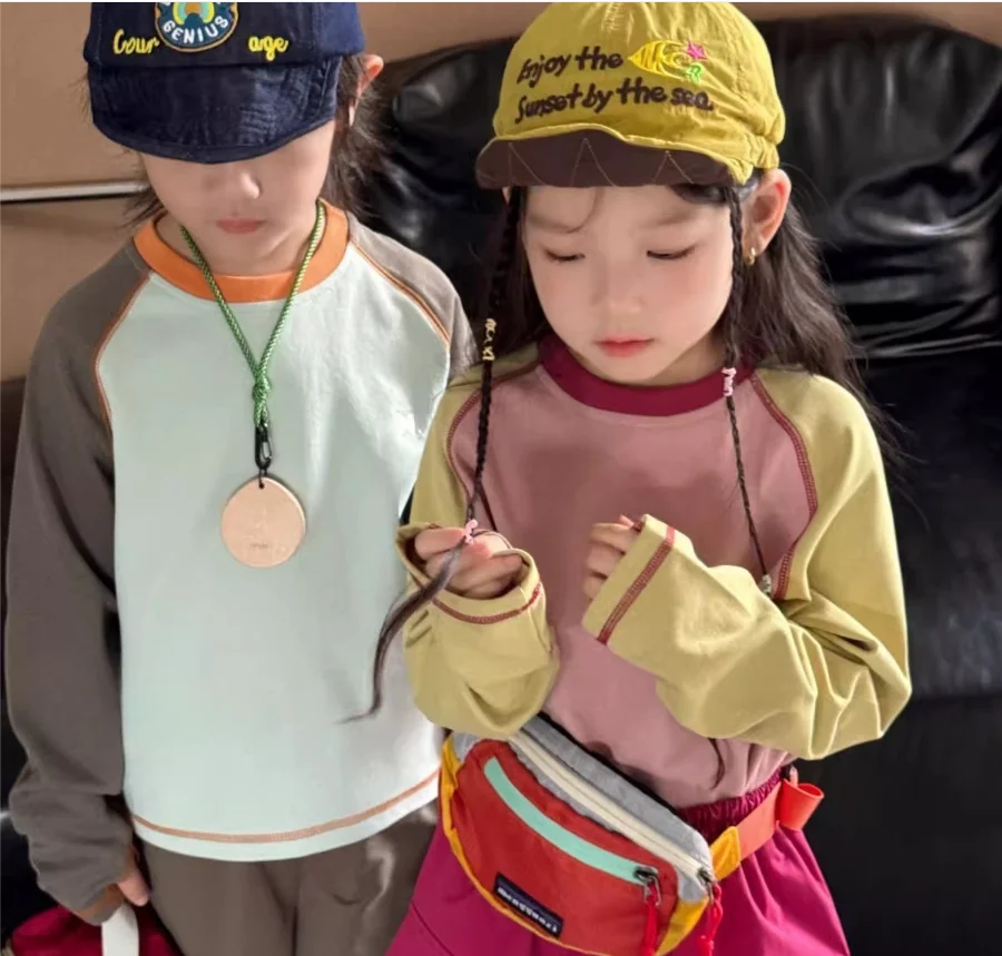 Camiseta para Niños, Primavera-Otoño 2026, Ropa Infantil Coreana, Camiseta de Manga Larga con Letras Bordadas a Color para Niños y Niñas