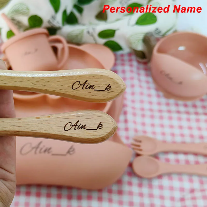 Vajilla de silicona para niños, juego de alimentación de bebé, plato de dibujos animados, nombre personalizado, taza con ventosa, plato, babero, regalo para recién nacido, 8 Uds./5 uds.