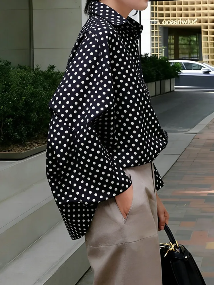 UOOZEE 2026 Nuevas Blusas Oversize con Estampado de Puntos para Mujer, Mangas Largas, Contraste de Color Blanco y Negro, Camisas Casuales a la Moda