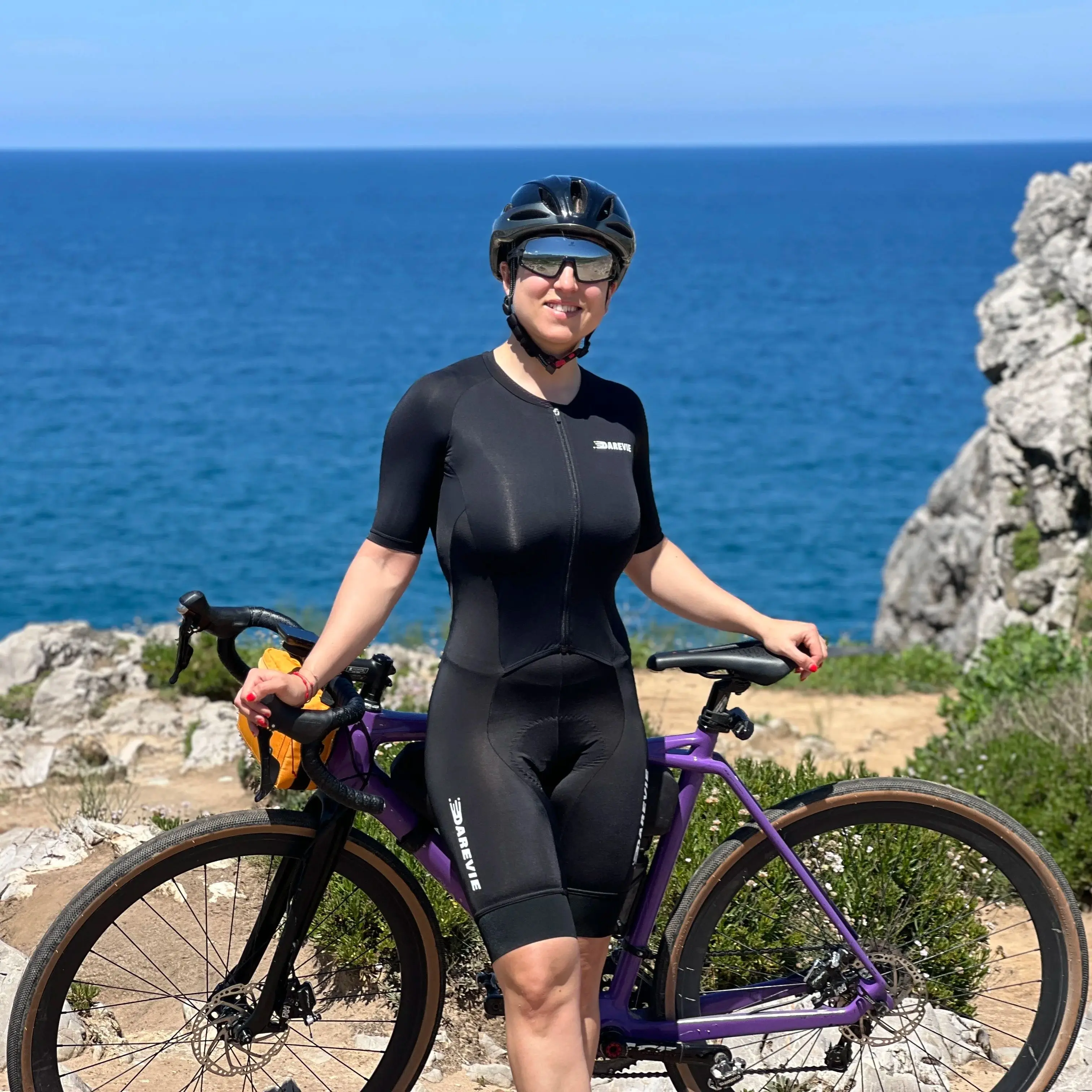 DAREVIE-mono de ciclismo para hombre, ropa de ciclismo de nivel de entrenamiento para hombre, traje de ciclismo antideslizante de 7,5 CM con pinza para pierna, corte ajustado