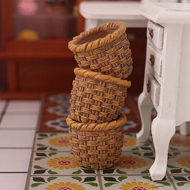 Mini cesta de mimbre tejida a mano para casa de muñecas, bonita cesta de almacenamiento de alimentos vegetales, decoración en miniatura, 1/12